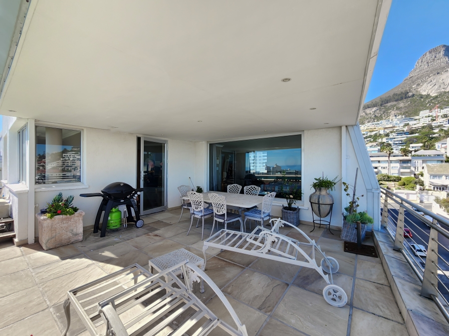 3 Bedroom Property for Sale in Bantry Bay Western Cape